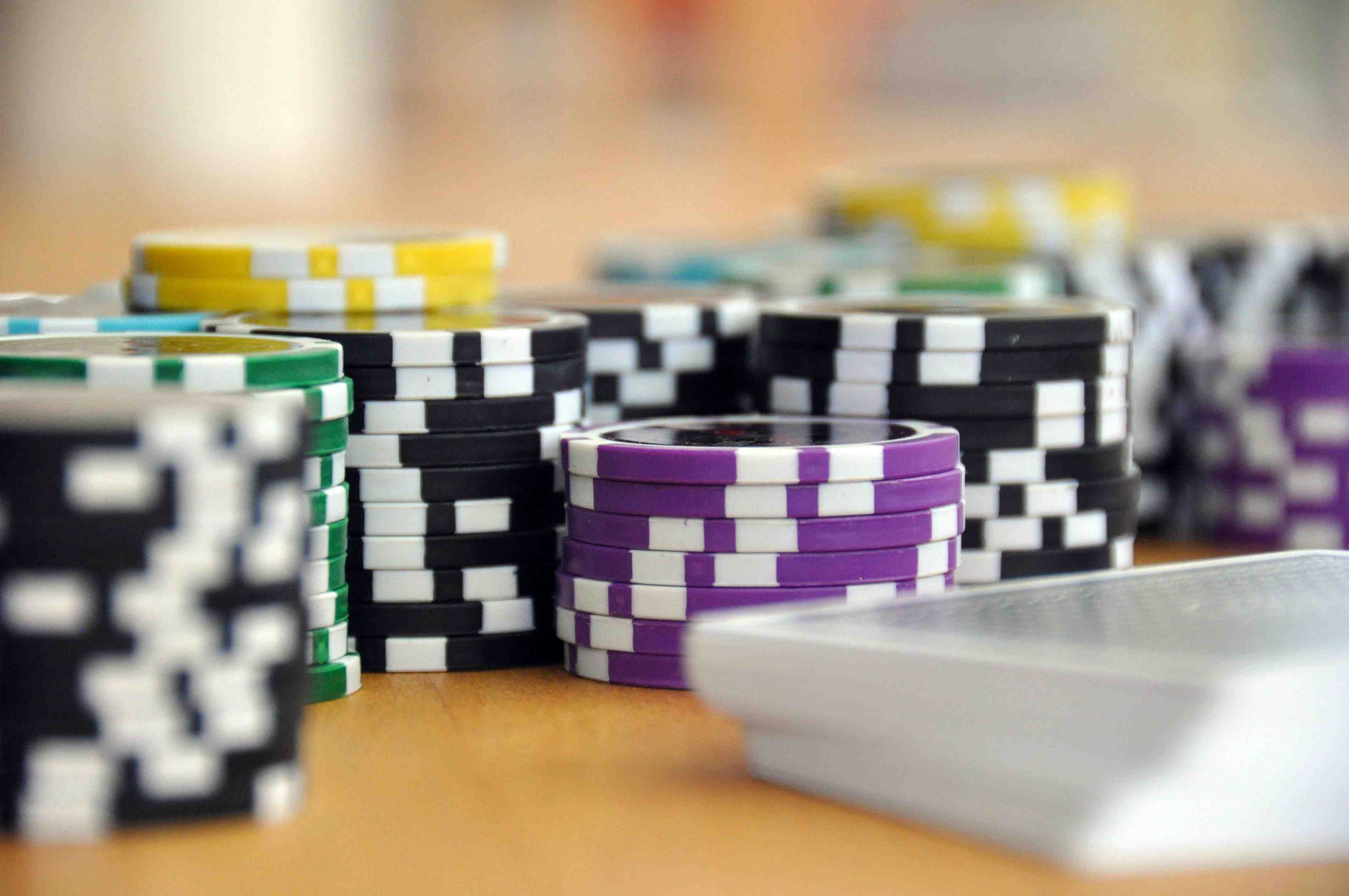 Sportsbook dengan taruhan sepak bola, badminton, dan futsal di joker768